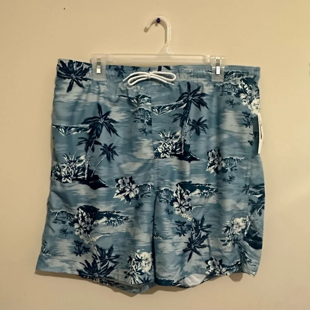 Old Navy Large Hawaiian Floral Blue Beach Swim Trunks